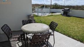 IS2 - Cozy 1 Bd - Steps Away From the Beach